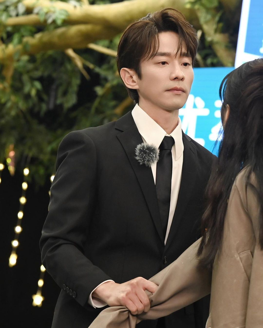 终于等到张栋梁演一回霸道总裁啦❗和郑合惠子还挺有cp感的🔥