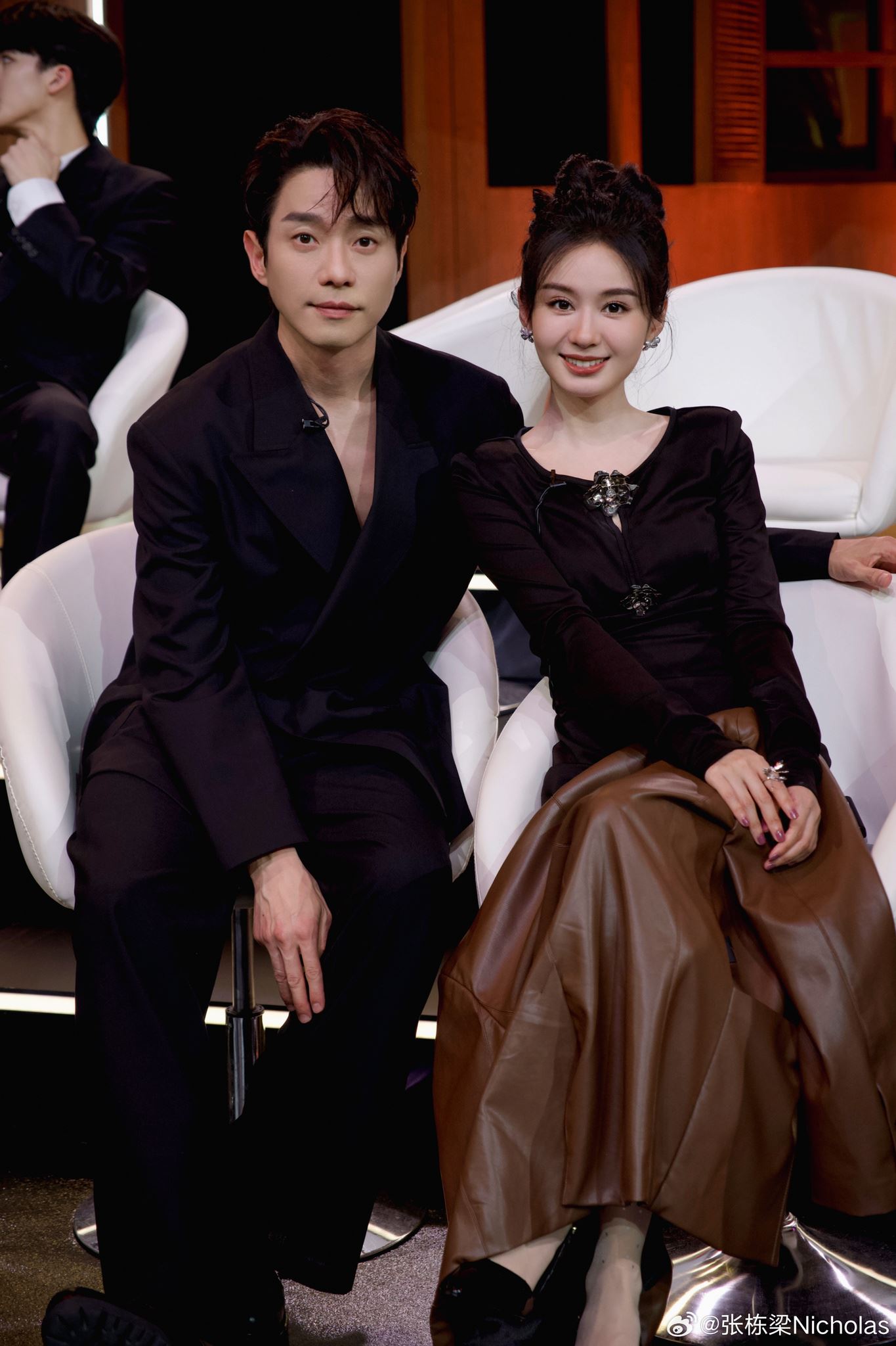 终于等到张栋梁演一回霸道总裁啦❗和郑合惠子还挺有cp感的🔥