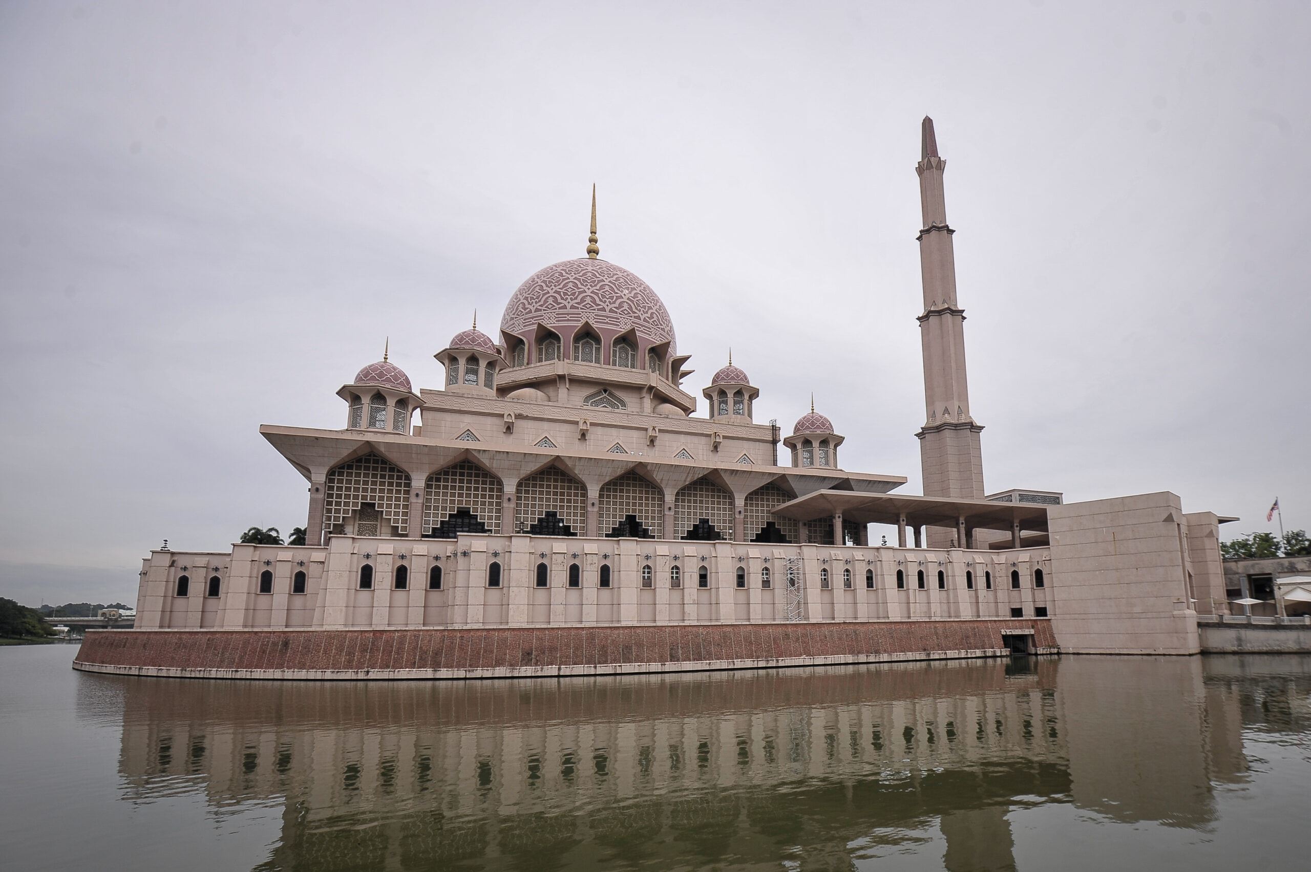 jakim adakan solat jenazah ghaib ismail haniyeh di 3 masjid utama