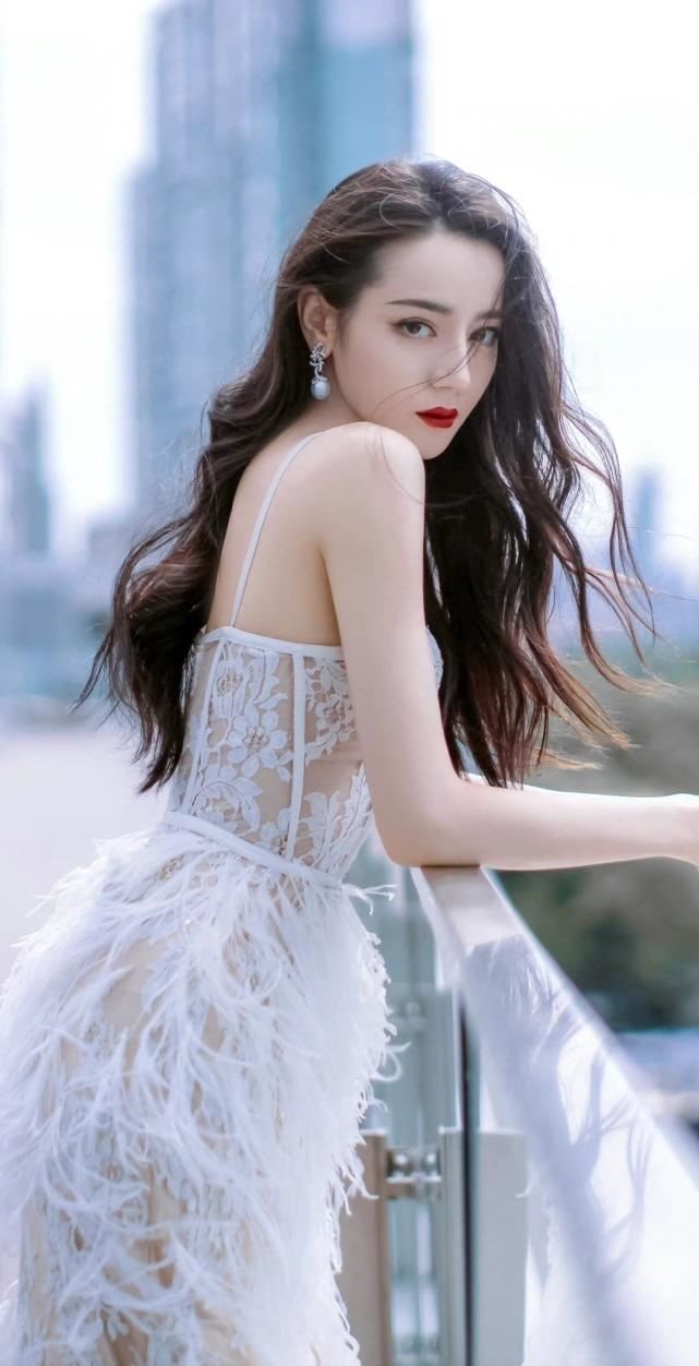 「中国最美女演员」排名曝光！迪丽热巴仅排第三？