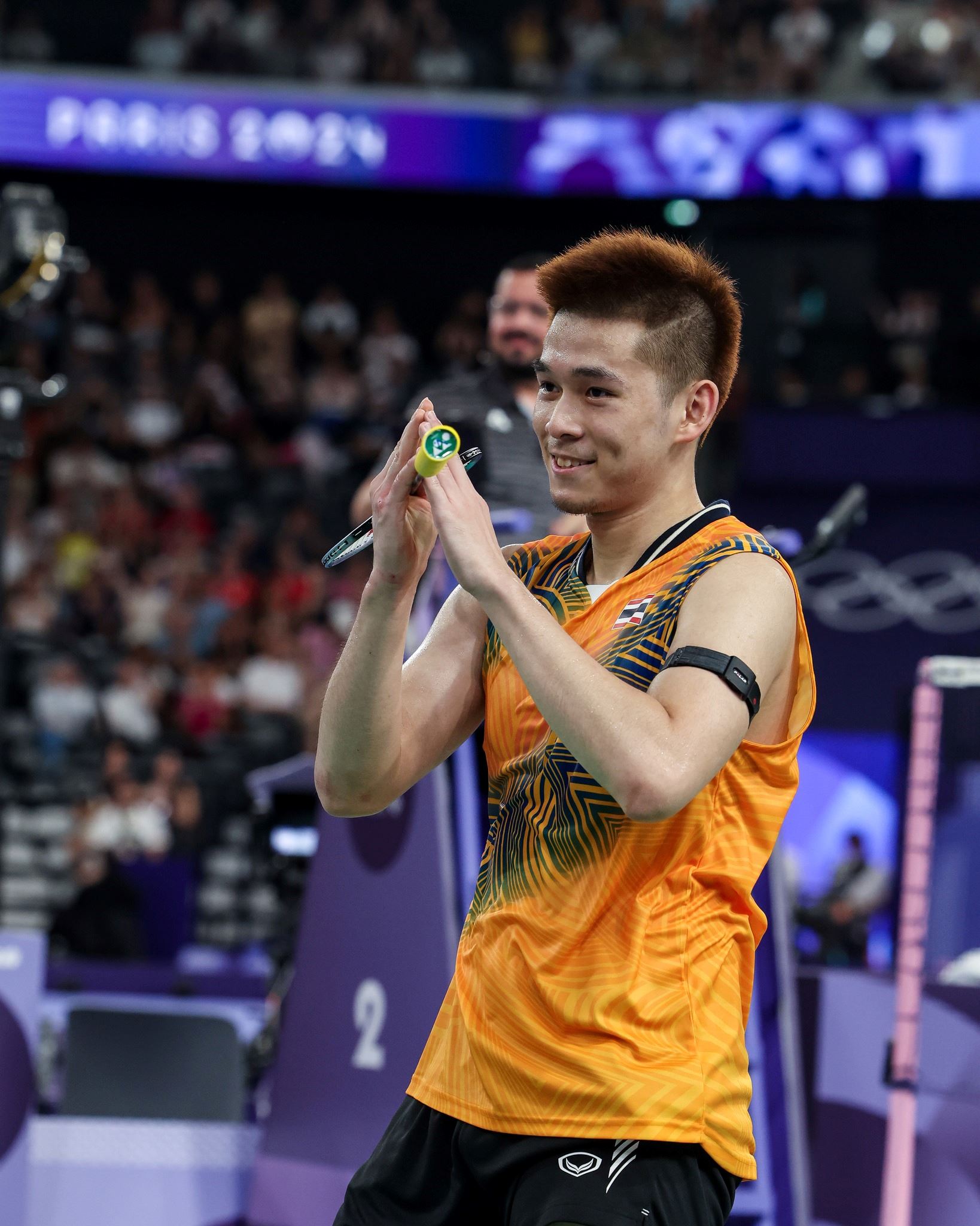 🇹🇭kunlavut拍卖球衣做善事❗为贫困儿童买器材🧡