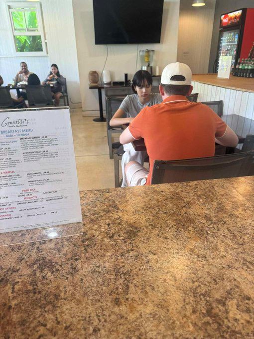 lisa、lv三公子夏威夷约会被拍！菜单价格吓傻网友！