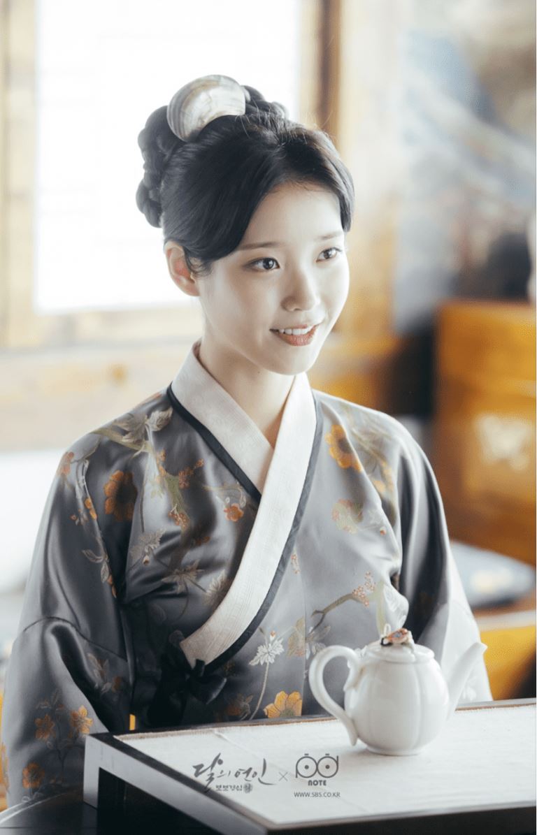 🇰🇷边佑锡、iu将合作新剧❗落魄皇族恋上财阀千金👑