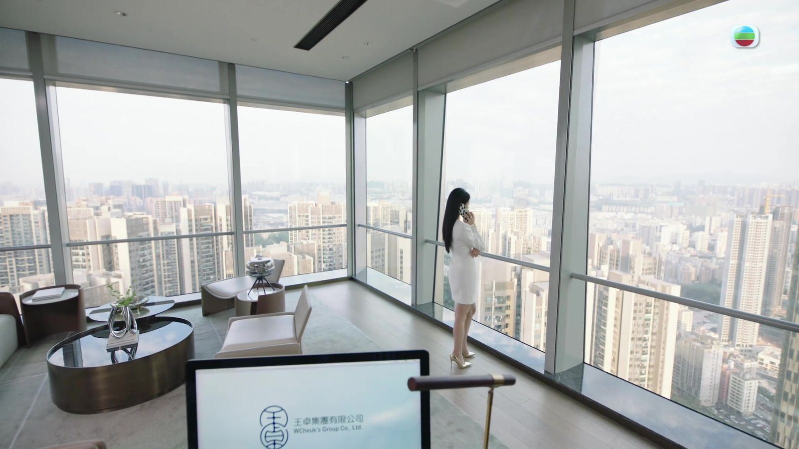 tvb《黑色月光》林夏薇一集换6套衣❗你最爱哪一套❓