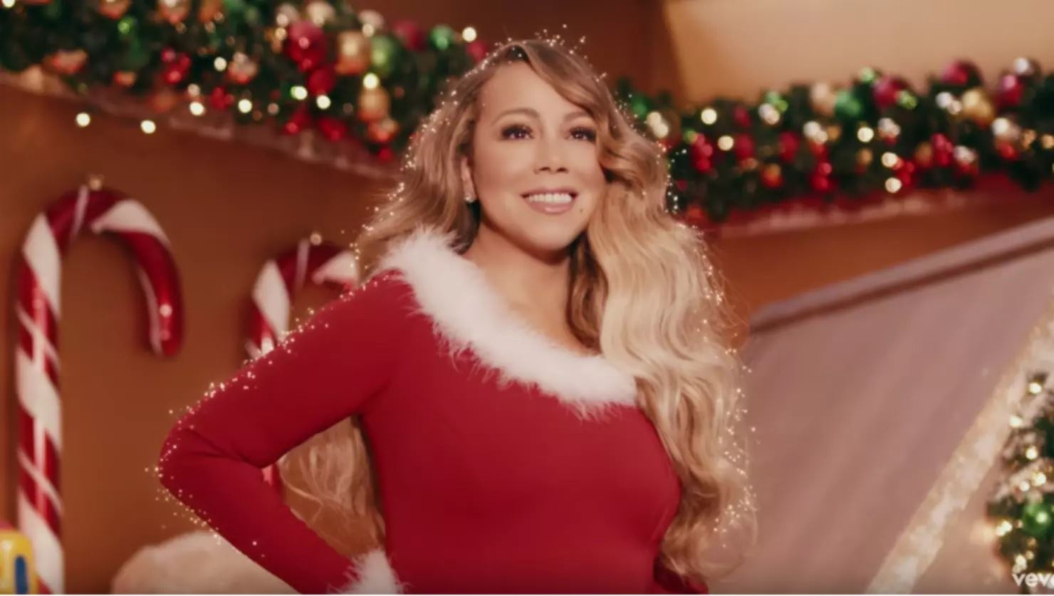 here’s how mariah carey’s christmas hit brings in millions every year