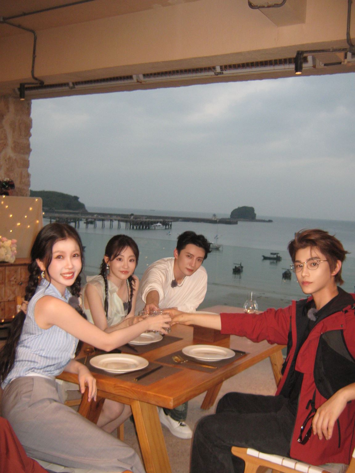 📺《闪耀的恒星》12月10日上线❗竹林四侠现世重聚🔥