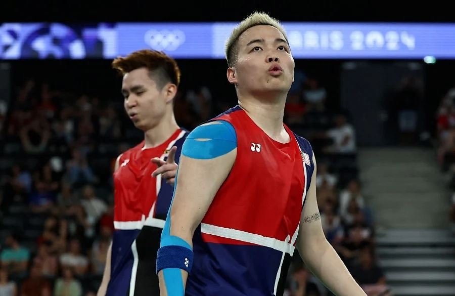 aaron-wooi yik, datuk azizul hasni awang awarded national olympians title