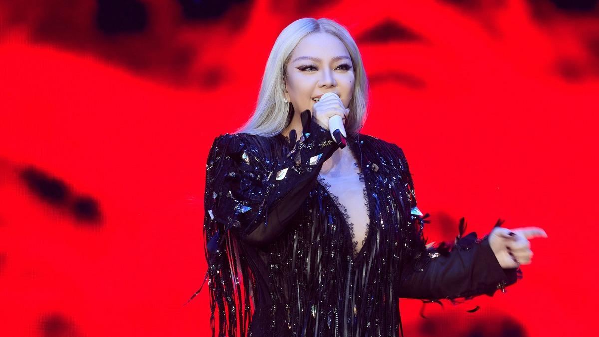 张惠妹演唱会出现热气球❗与4万名粉丝嗨唱《三天三夜》🔥