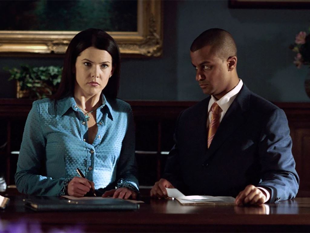 gilmore girls stars lauren graham and yanic truesdale share festive reunion