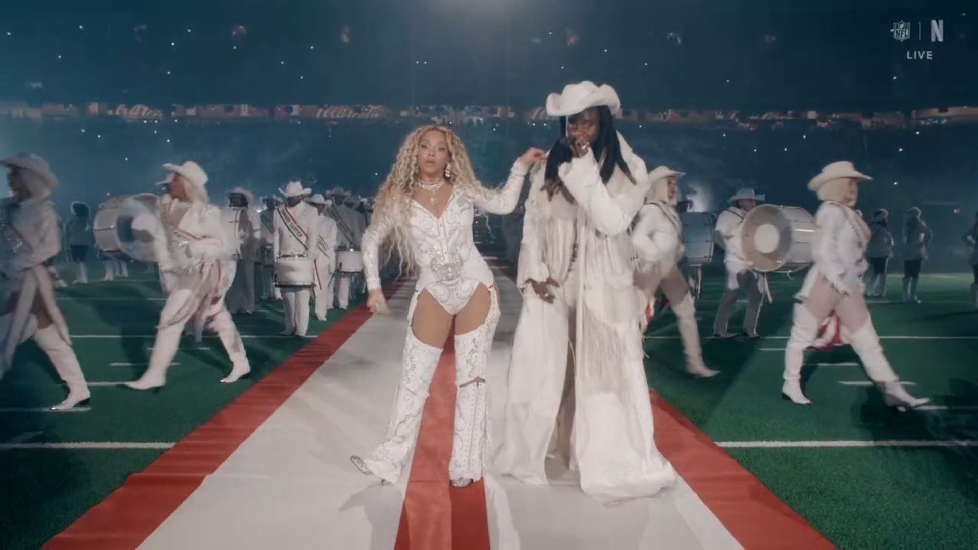 beyoncé and daughter blue ivy iconic performance at halftime show