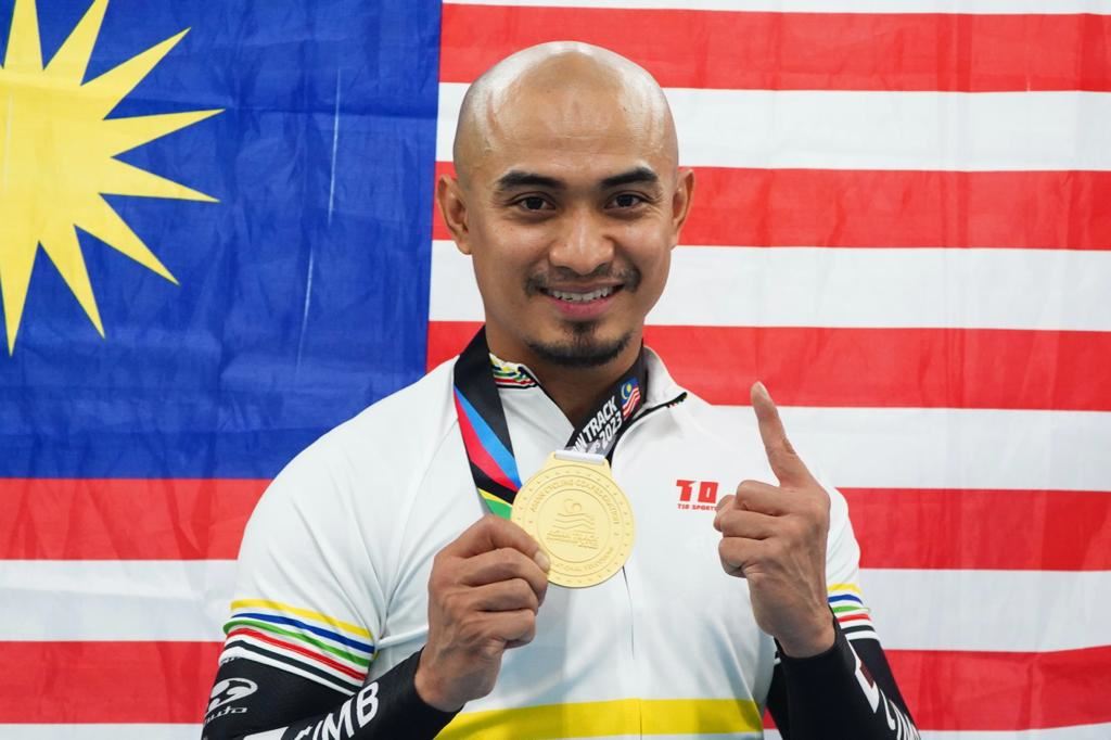azizul hasni awang tarik diri