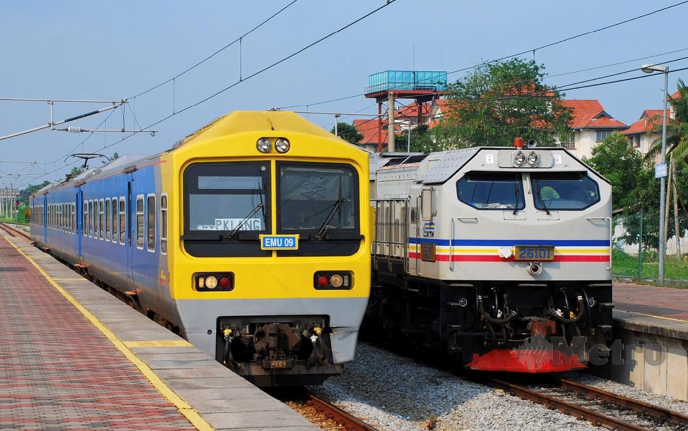 ktmb revolutionises payment methods across 80 stations: nfc, debit cards, and more!