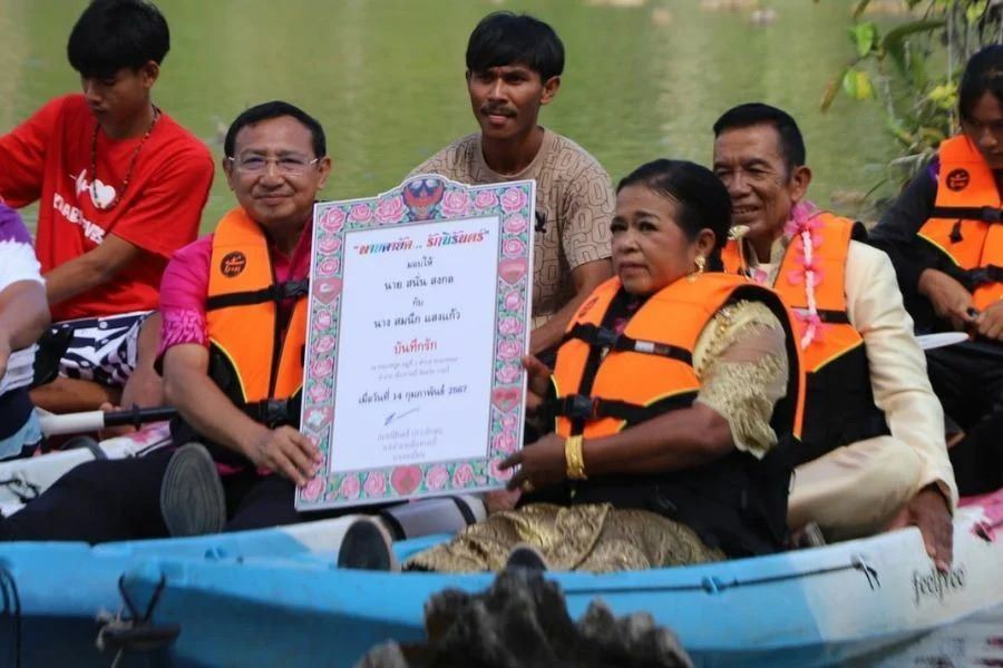 kahwin buat kali ke-14, warga emas harap bahagia dengan pasangan baru