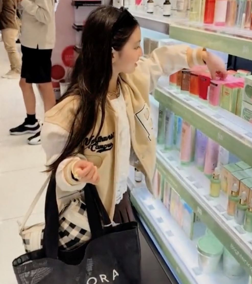 elaun barang make up anak rozita che wan rm250 seminggu [video]