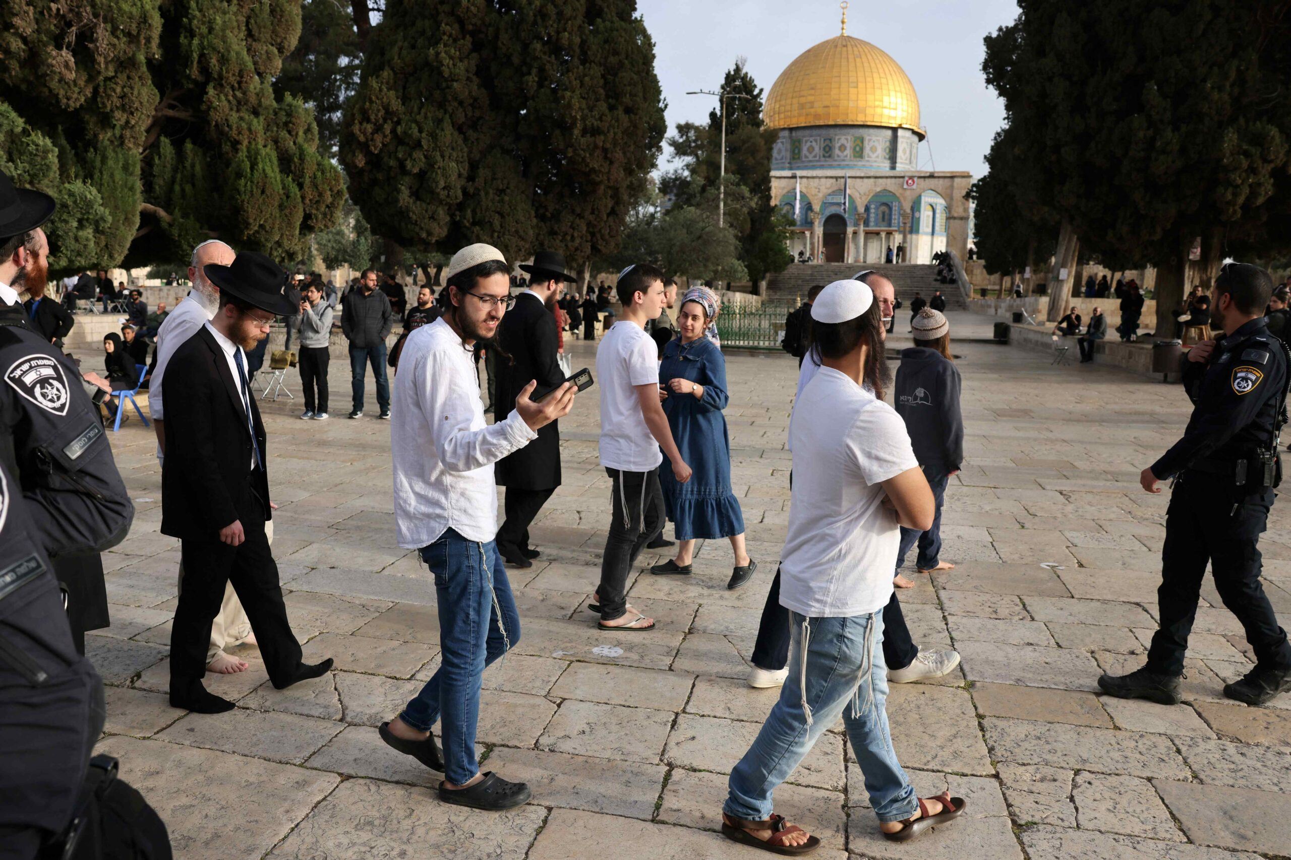 jijik! 50,000 peneroka haram yahudi serbu, ceroboh al-aqsa