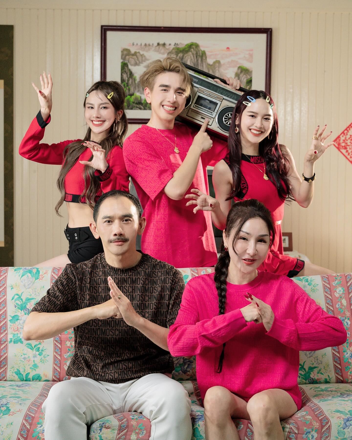 🧨【影片】kuan's family《龙龙好运来》上线❗️mv走武侠风🐲