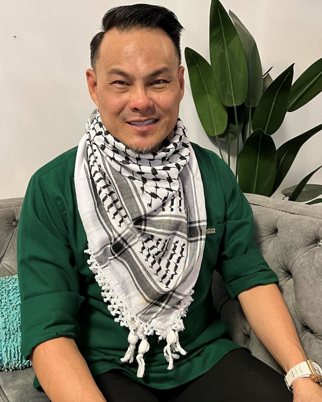 “sebagai muslim, saya tak rindu pun nak makan benda haram,” – adam corrie