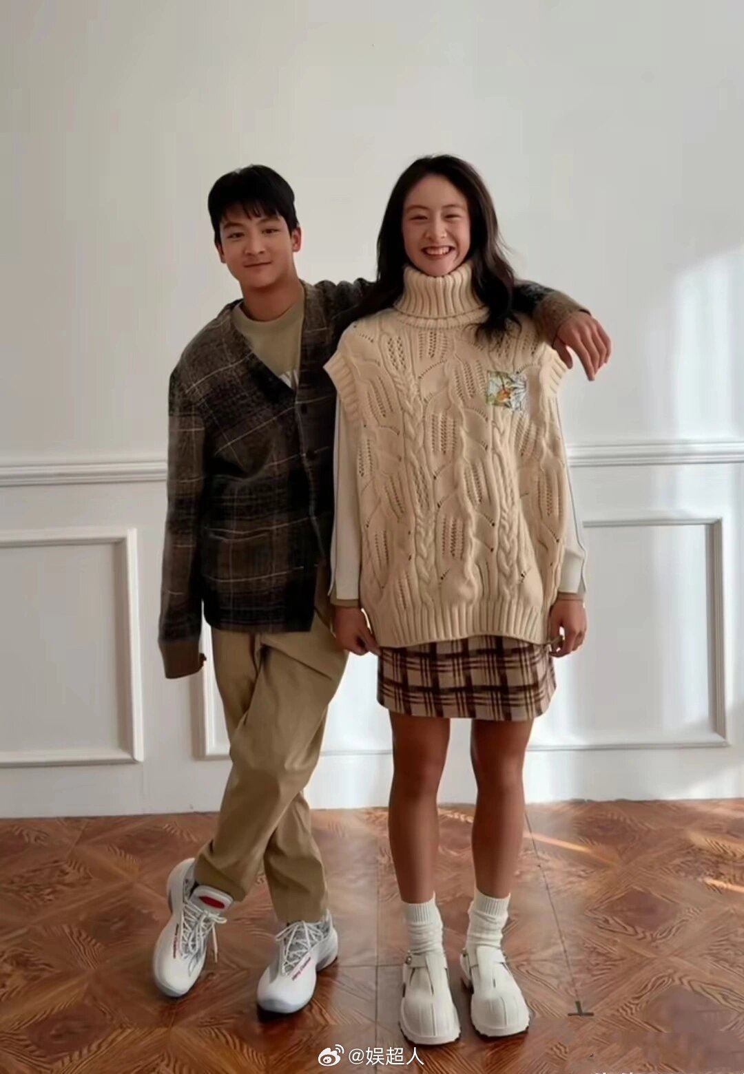 📺综艺《爸爸去哪儿》里的小亮仔暴风式成长❗样子酷似男神吴彦祖🔥