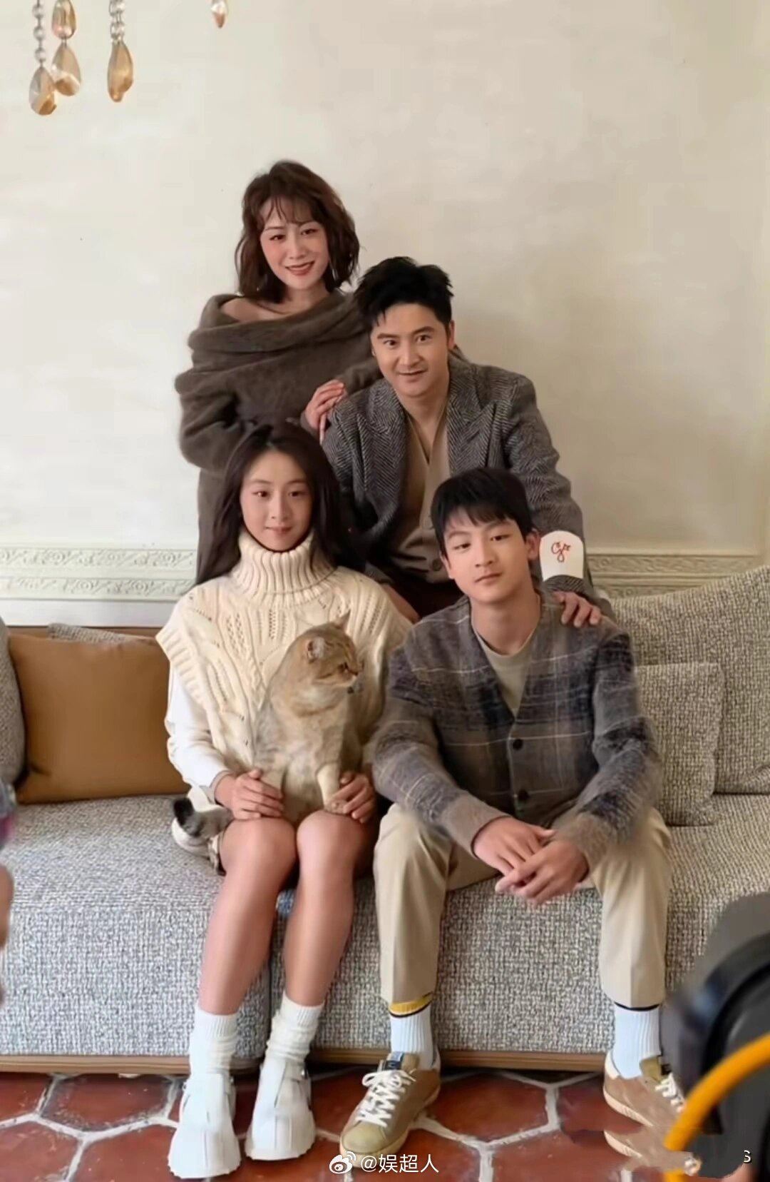 📺综艺《爸爸去哪儿》里的小亮仔暴风式成长❗样子酷似男神吴彦祖🔥