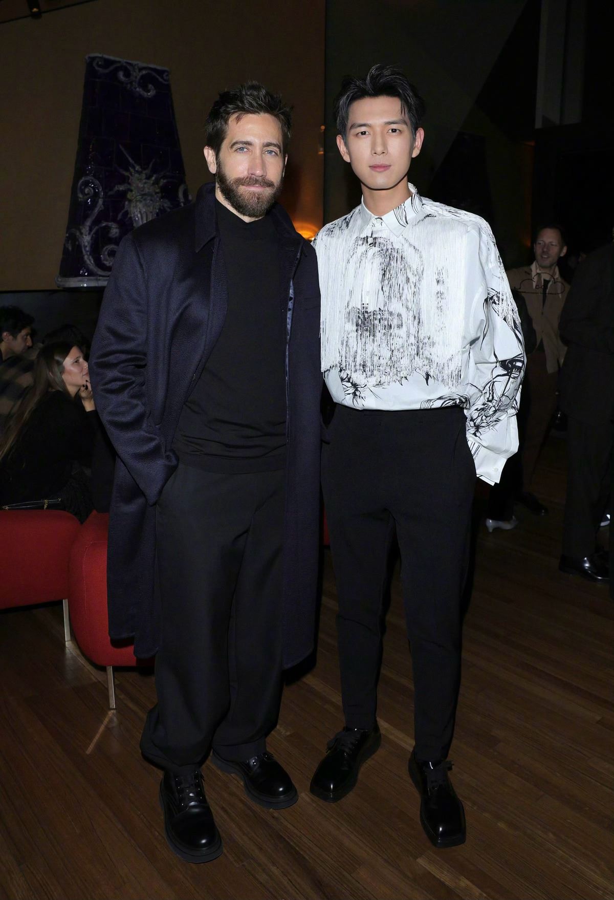 李现掀衣秀超狂腹肌❗深夜大放粉丝福利😍