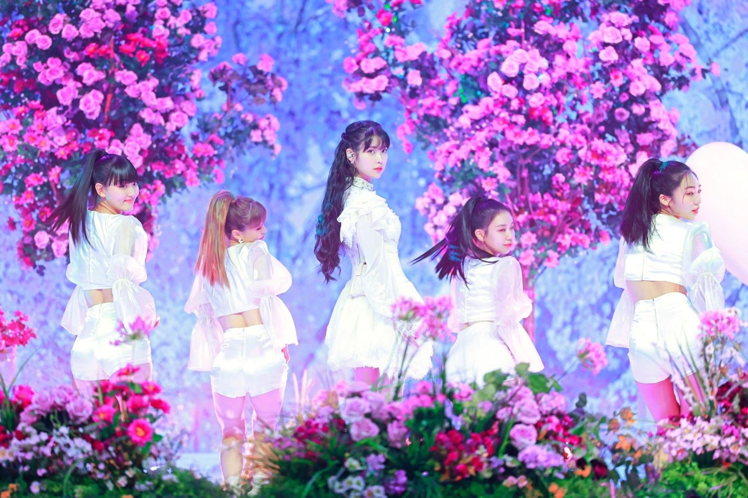 iu官宣2024全球巡演！6月大马站连唱2晚！