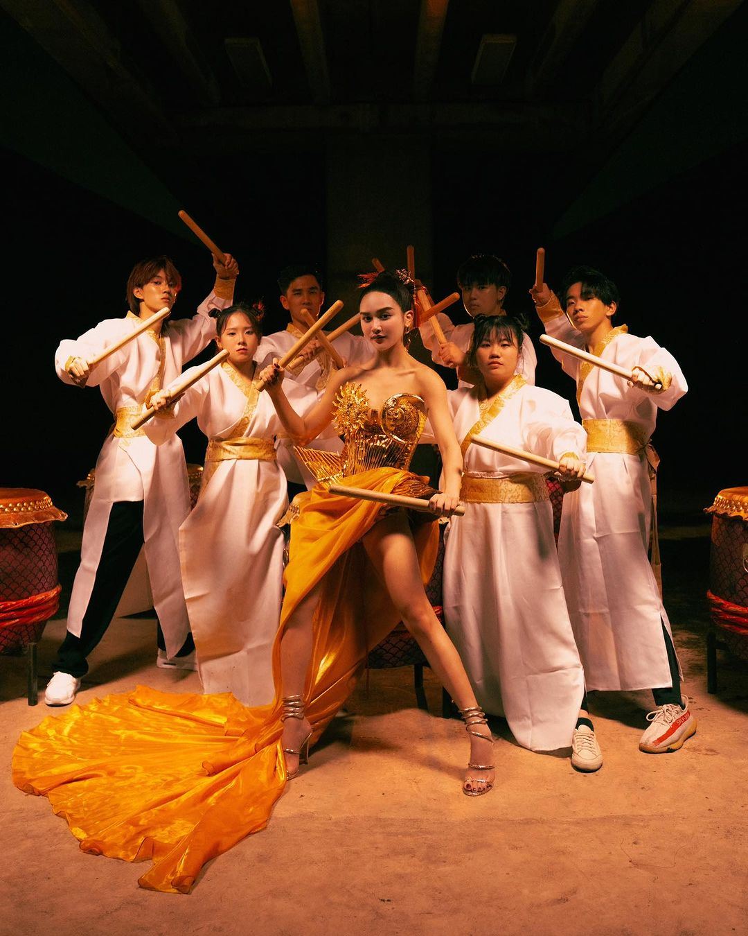 mskuan推出个人新年单曲《海龙王》❗mv里每一套服装都由本人亲自策划搭配🔥