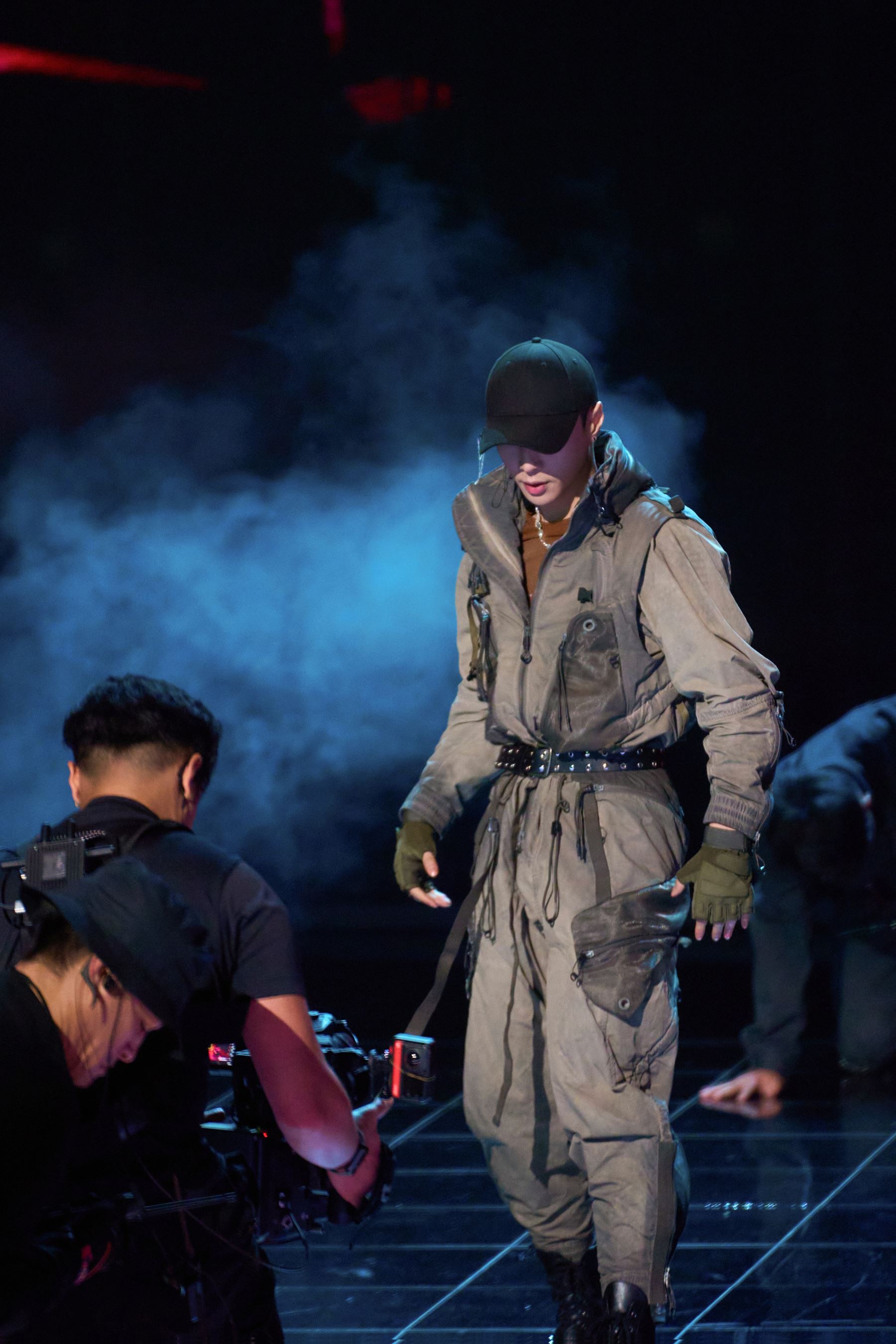 📺《这就是街舞第六季》张艺兴《威龙》舞台超燃❗用街舞向中国空军致敬🔥