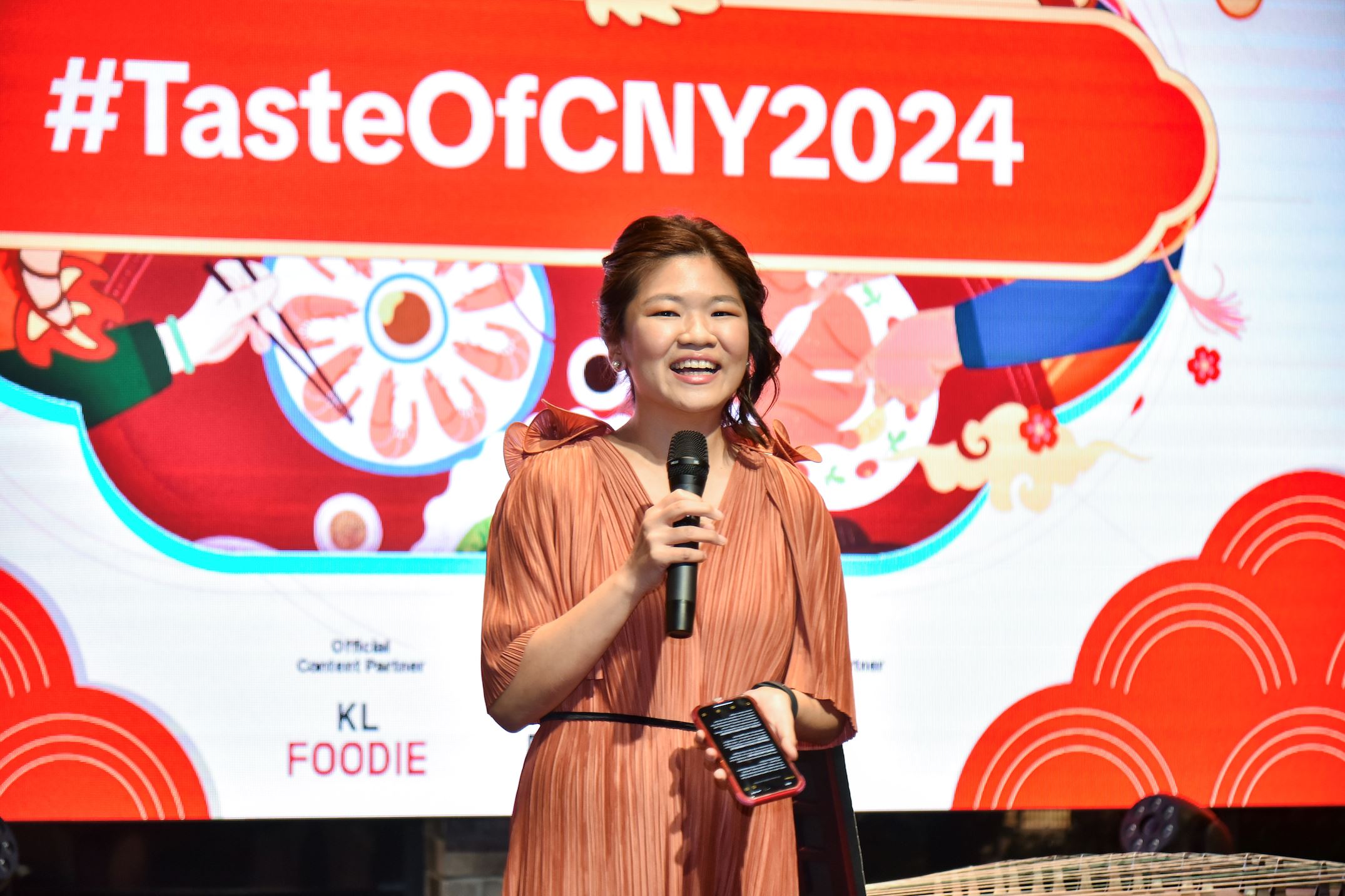 tiktok与主厨创作者合作！推出应用内庆祝活动迎新春！