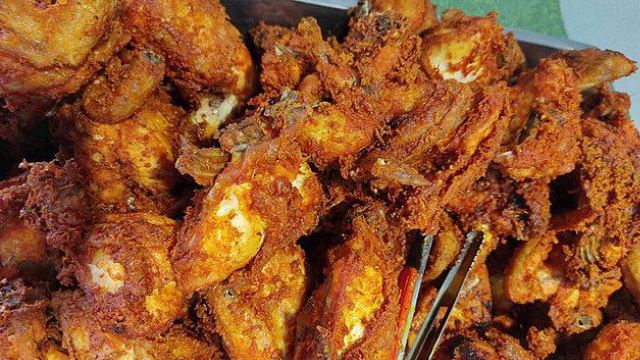 ayam goreng punca pelajar, guru keracunan makanan? 