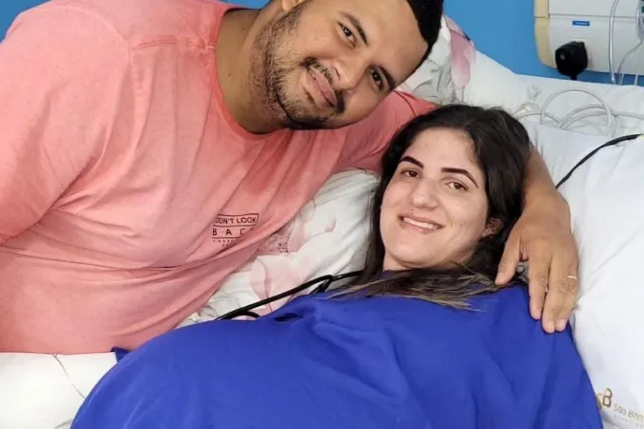 dalam masa 10 minit, wanita ini selamat lahirkan 6 orang anak