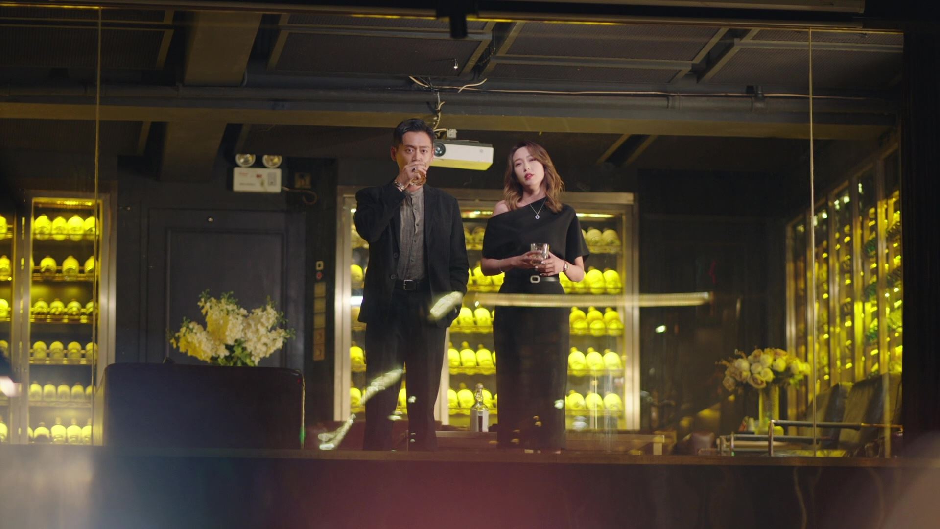 📺《反黑英雄》姚子羚、张振朗衣着细节公开❗黑白色系代表这个意思🔥