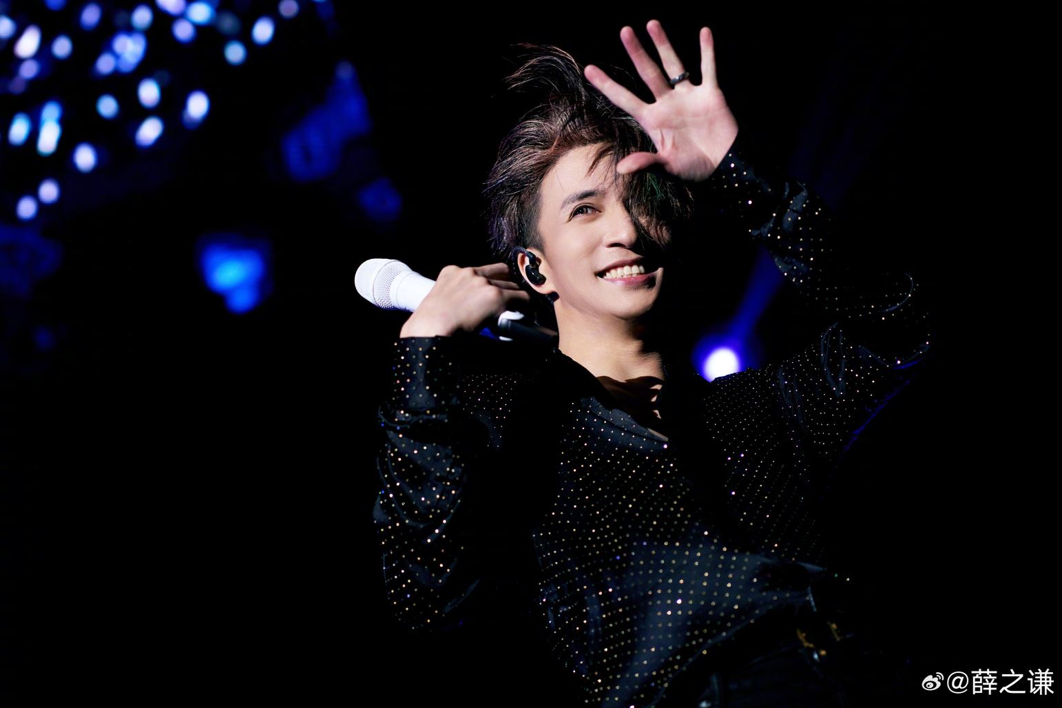 薛之谦生日派礼物❗️送7万名粉丝限定戒指💍