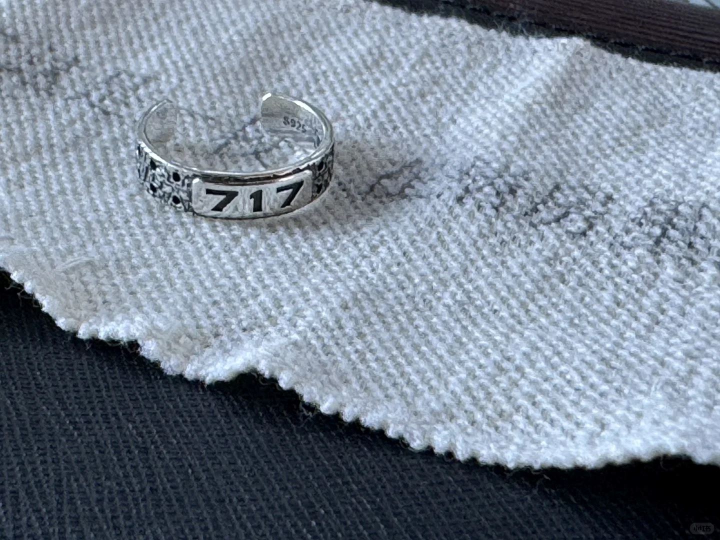 薛之谦生日派礼物❗️送7万名粉丝限定戒指💍