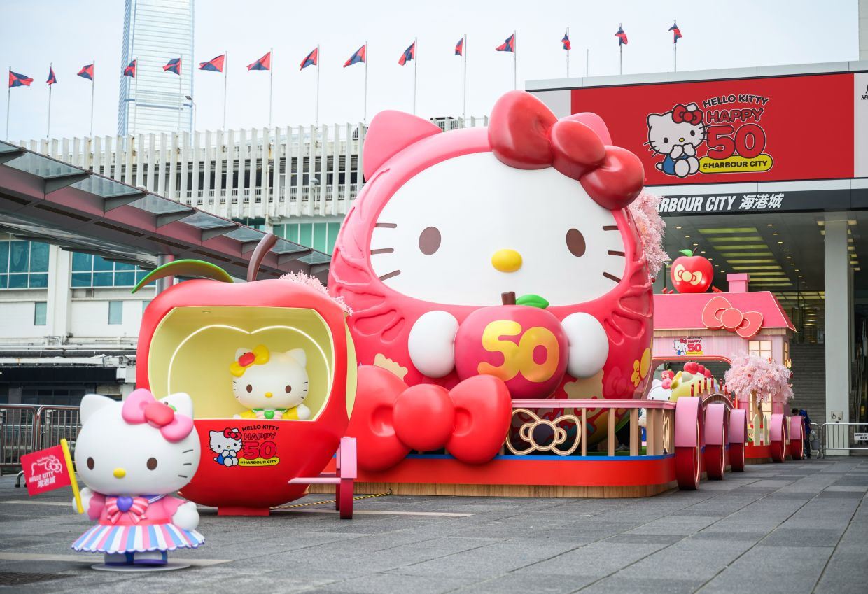 hello kitty其实是人不是猫❗被误会了50年😱
