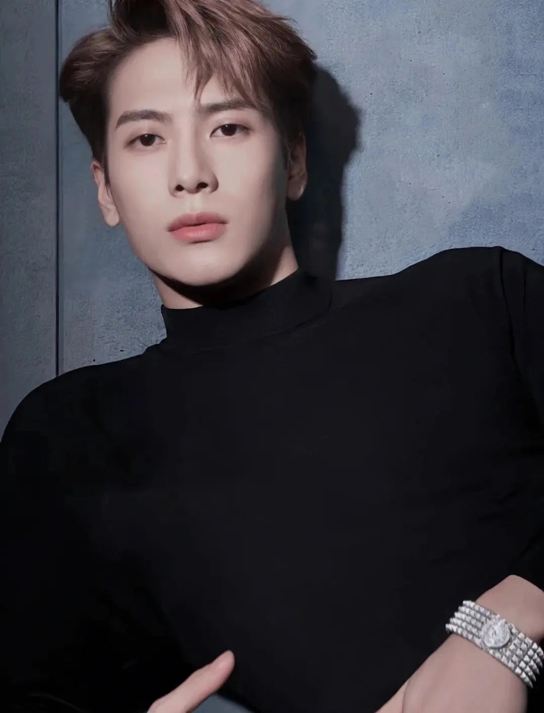 王嘉尔实力宠粉送包❗会在大马逗留至8月1日🔥