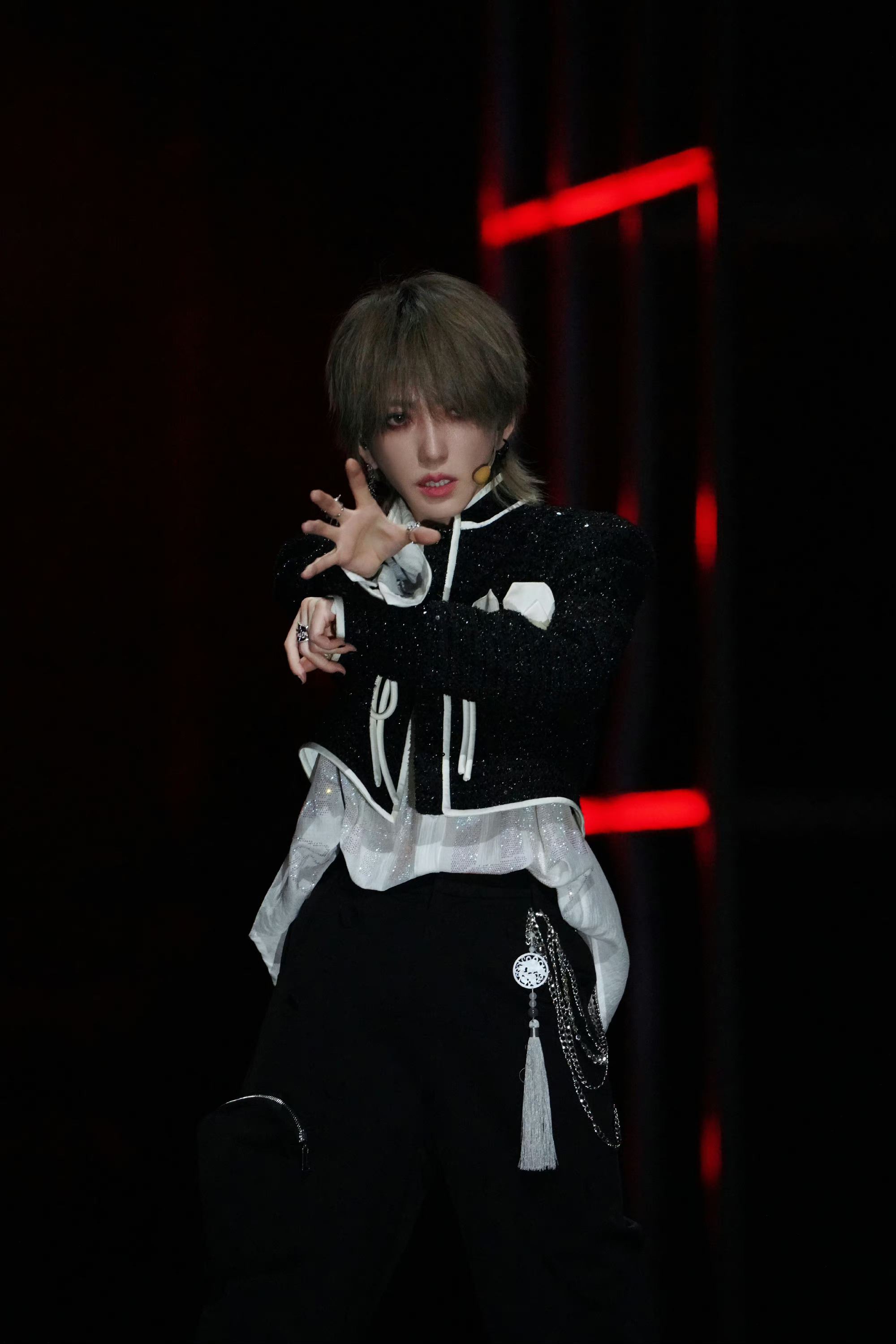 📺《乘风2024》四首团秀曲目公布❗乘风之夜即将开启🌊