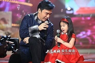 钟镇涛女儿钟懿正式出道❗张学友舒淇杨谨华等大咖组团助威🔥