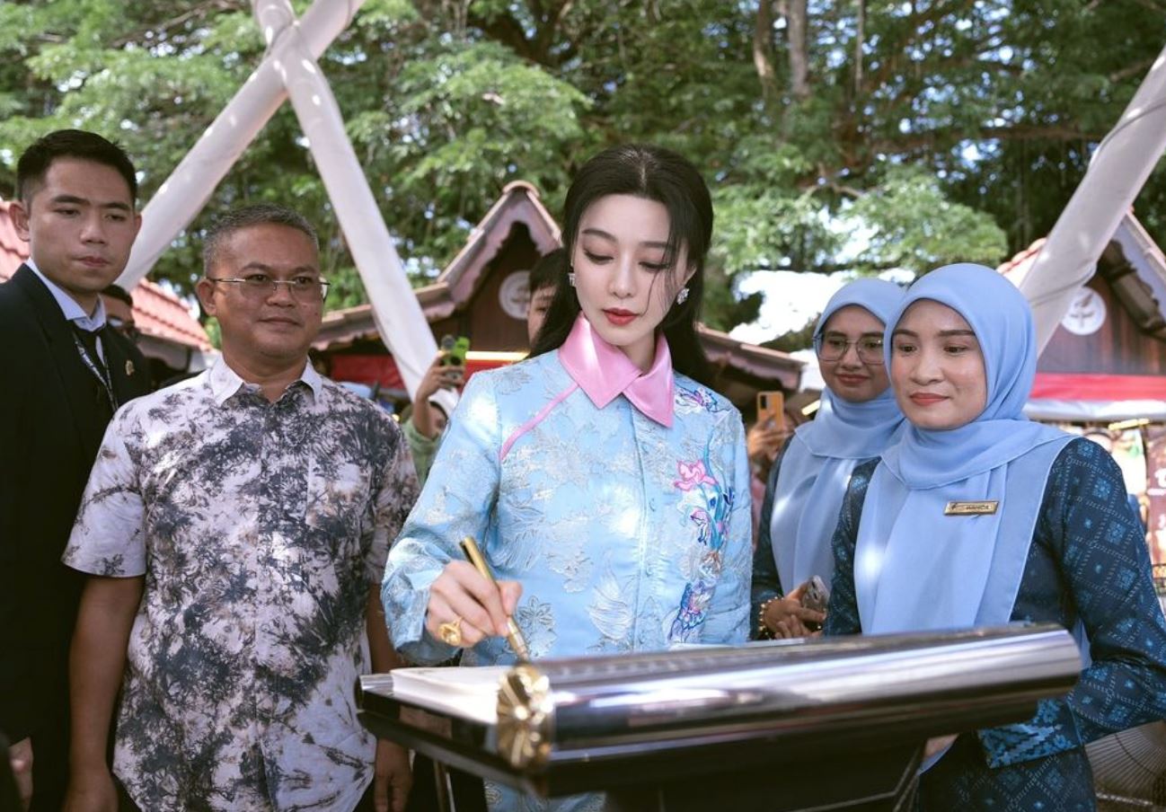 fan bingbing’s visit triggers over 165 million searches for ‘melaka’ in china