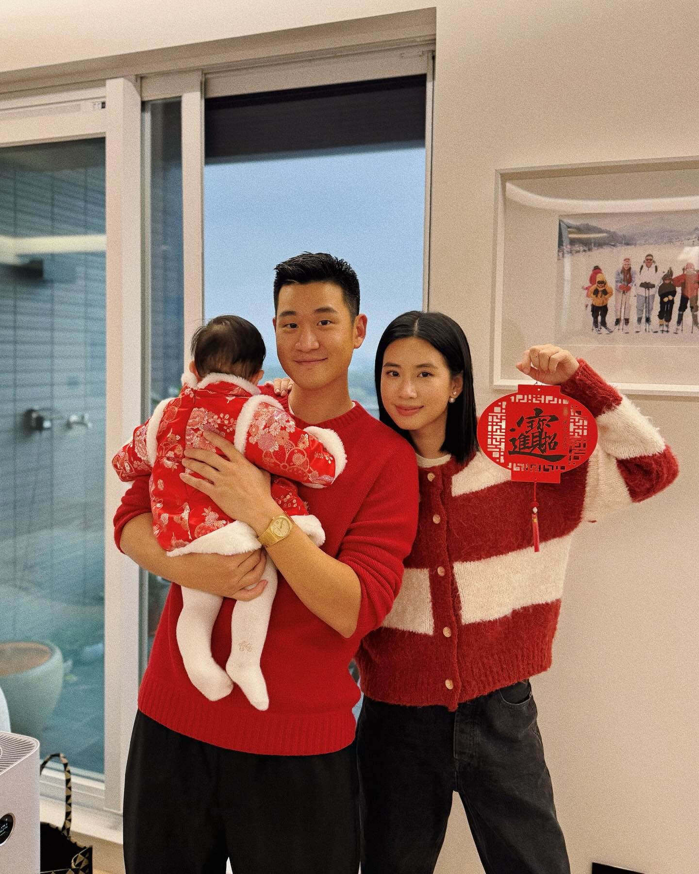 周兴哲曝光婚礼进度❗收工最期待的事就是能回家陪老婆小孩❤️