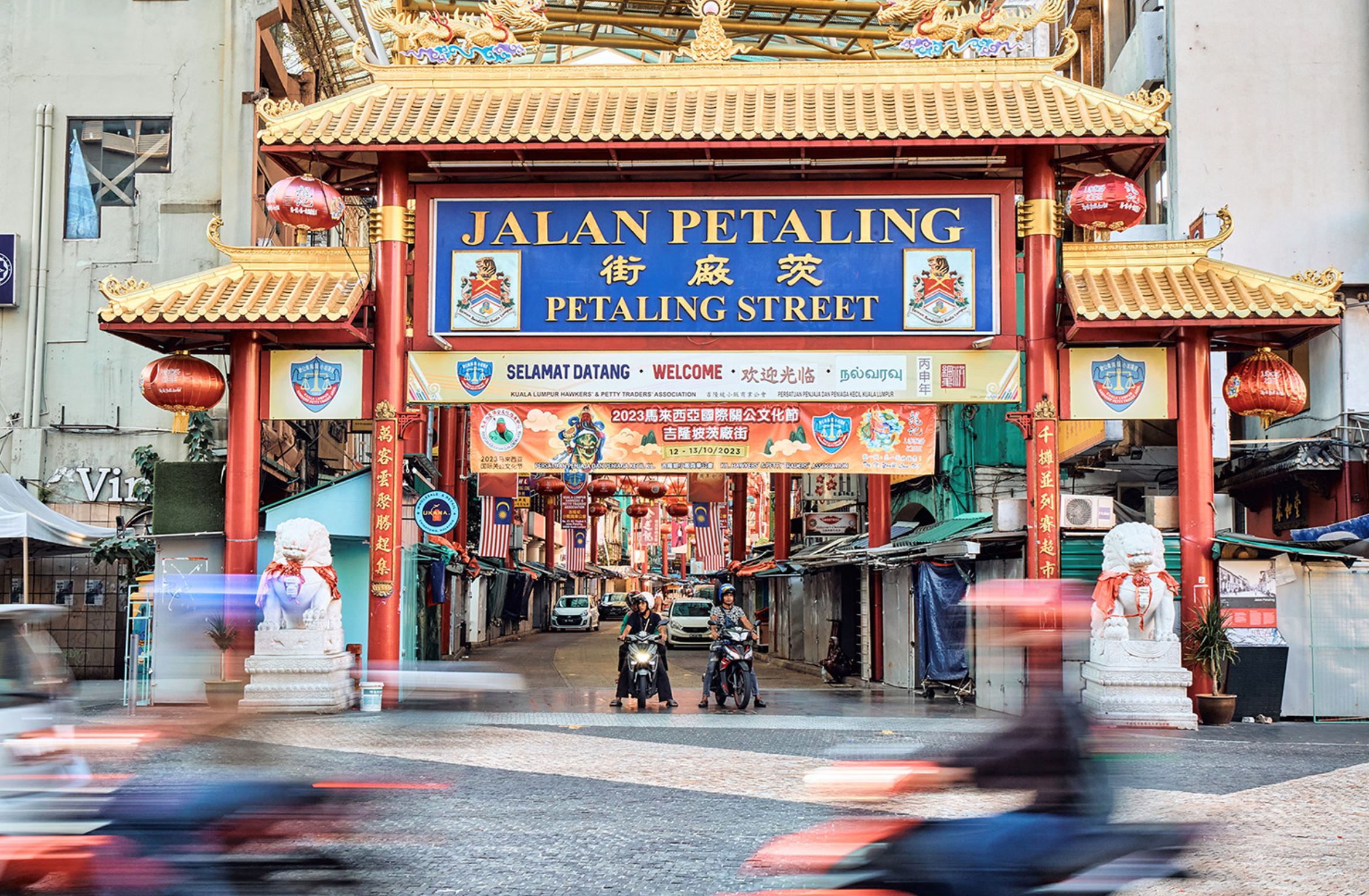 petaling street claims 6th place among the world's coolest streets!