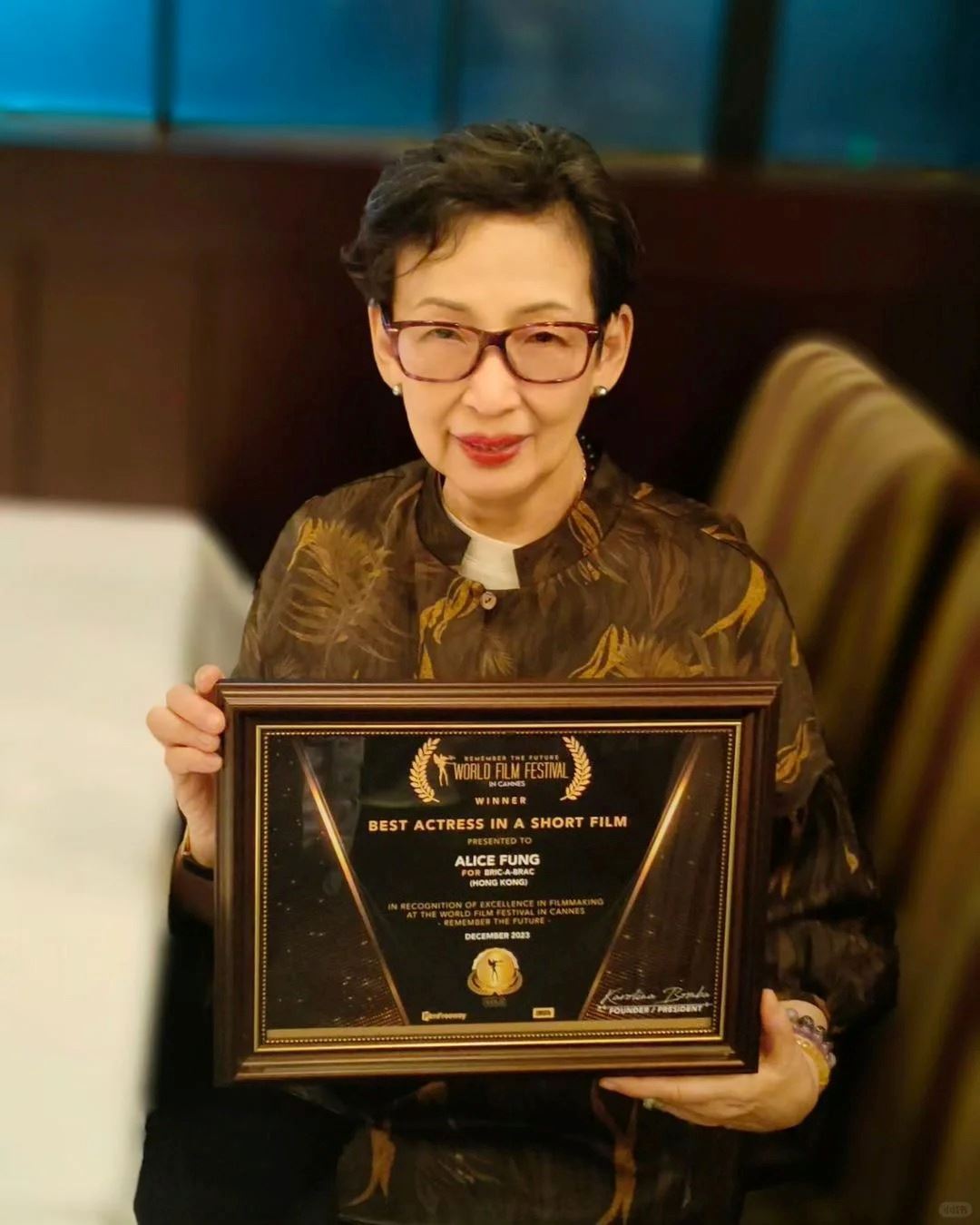🇭🇰80岁冯素波勇夺法国康城世界影展最佳女主角🏆所参演短片《垃圾》 获三大奖项🔥