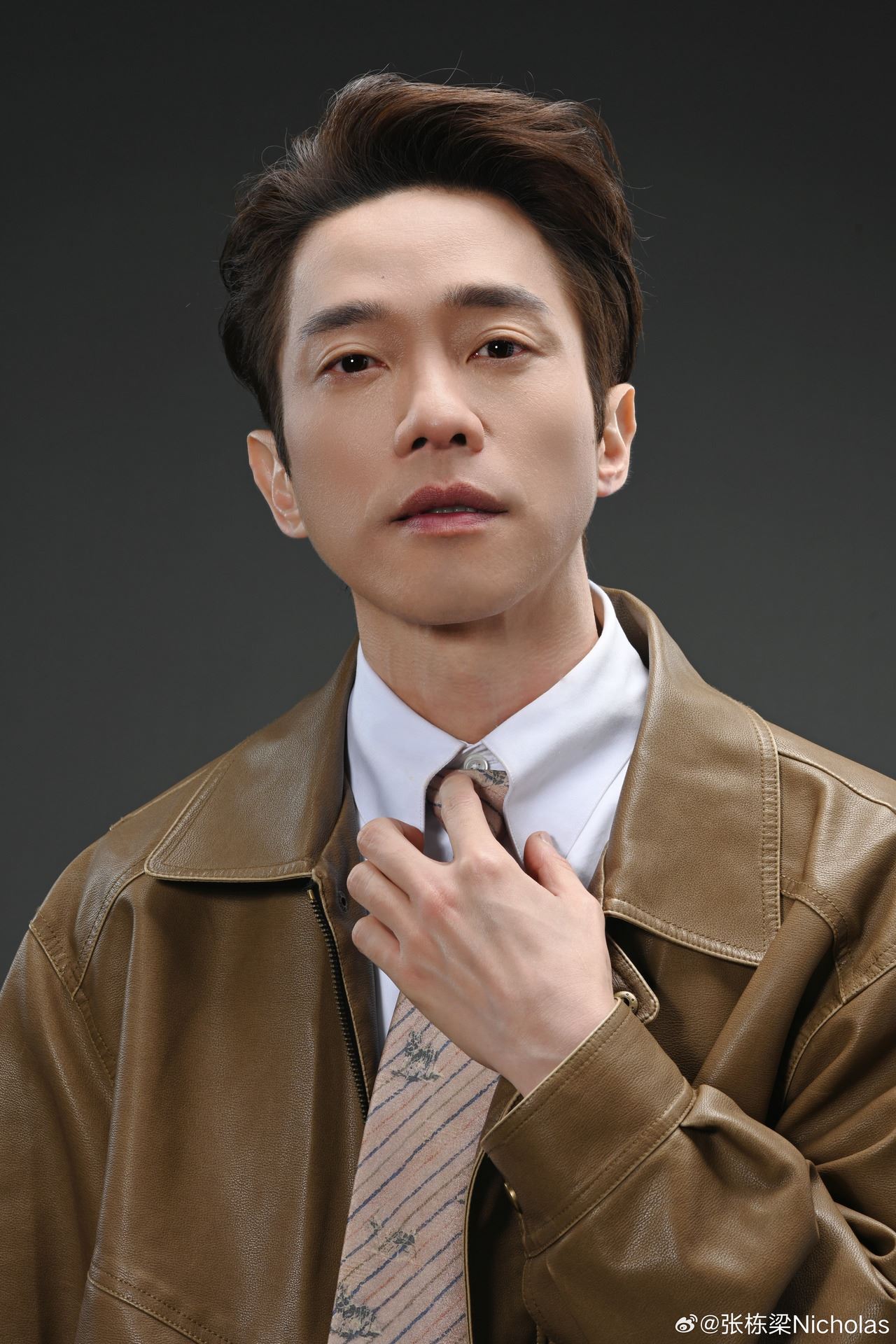 张栋梁《无限超越班2》毕业啦❗证明了自己「歌手」和「演员」是可以并存的🔥