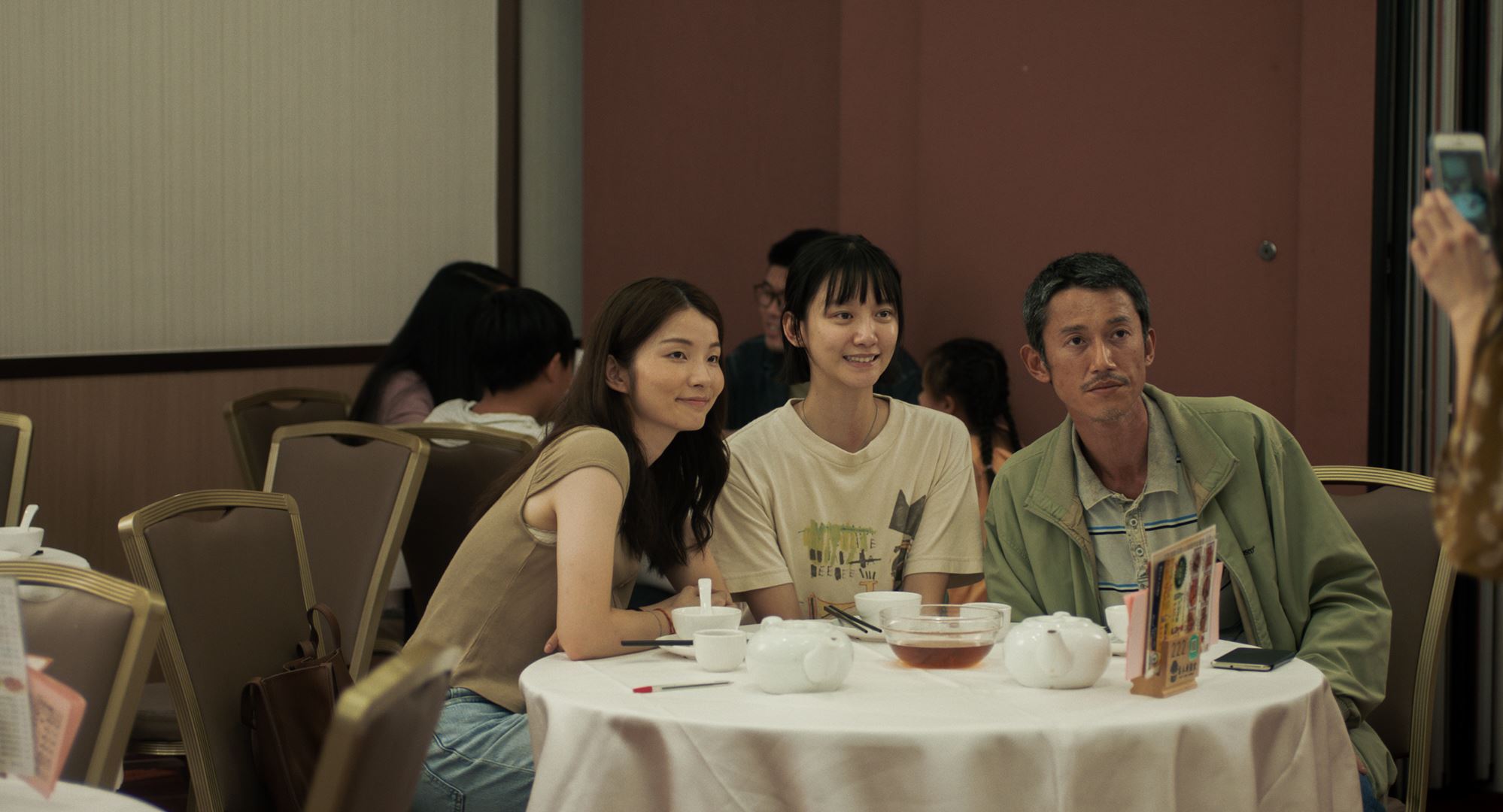 🎬香港剧情电影《但愿人长久》全马戏院热映中❗由吴慷仁和谢咏欣领衔主演🔥