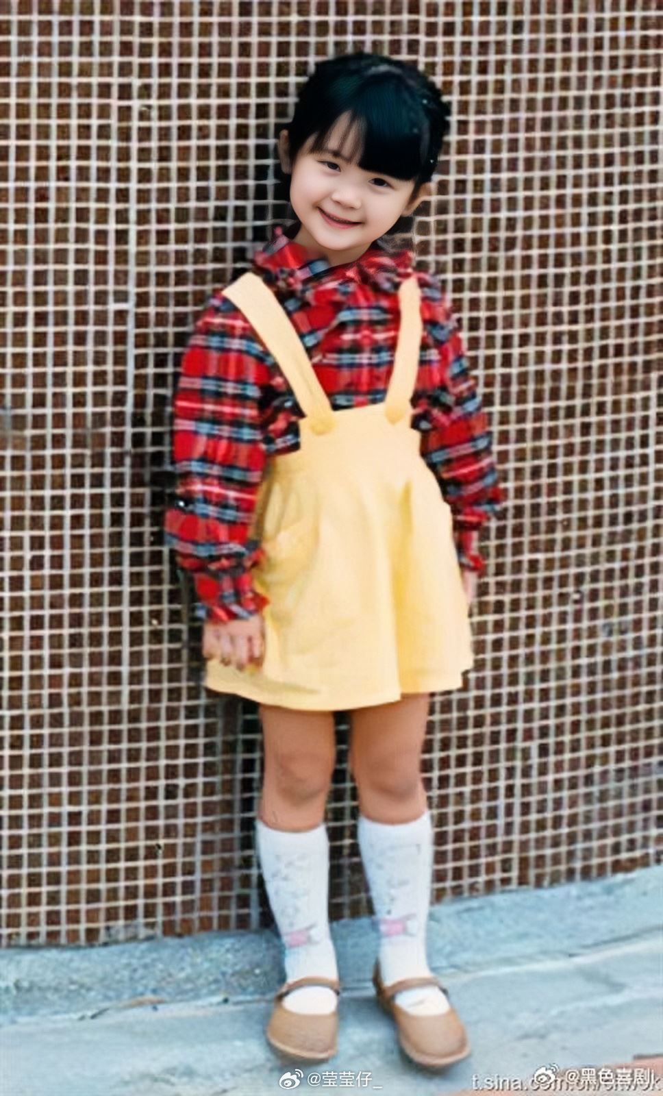 蔡卓妍神还原童年造型❗完全就是等比例放大美貌😍