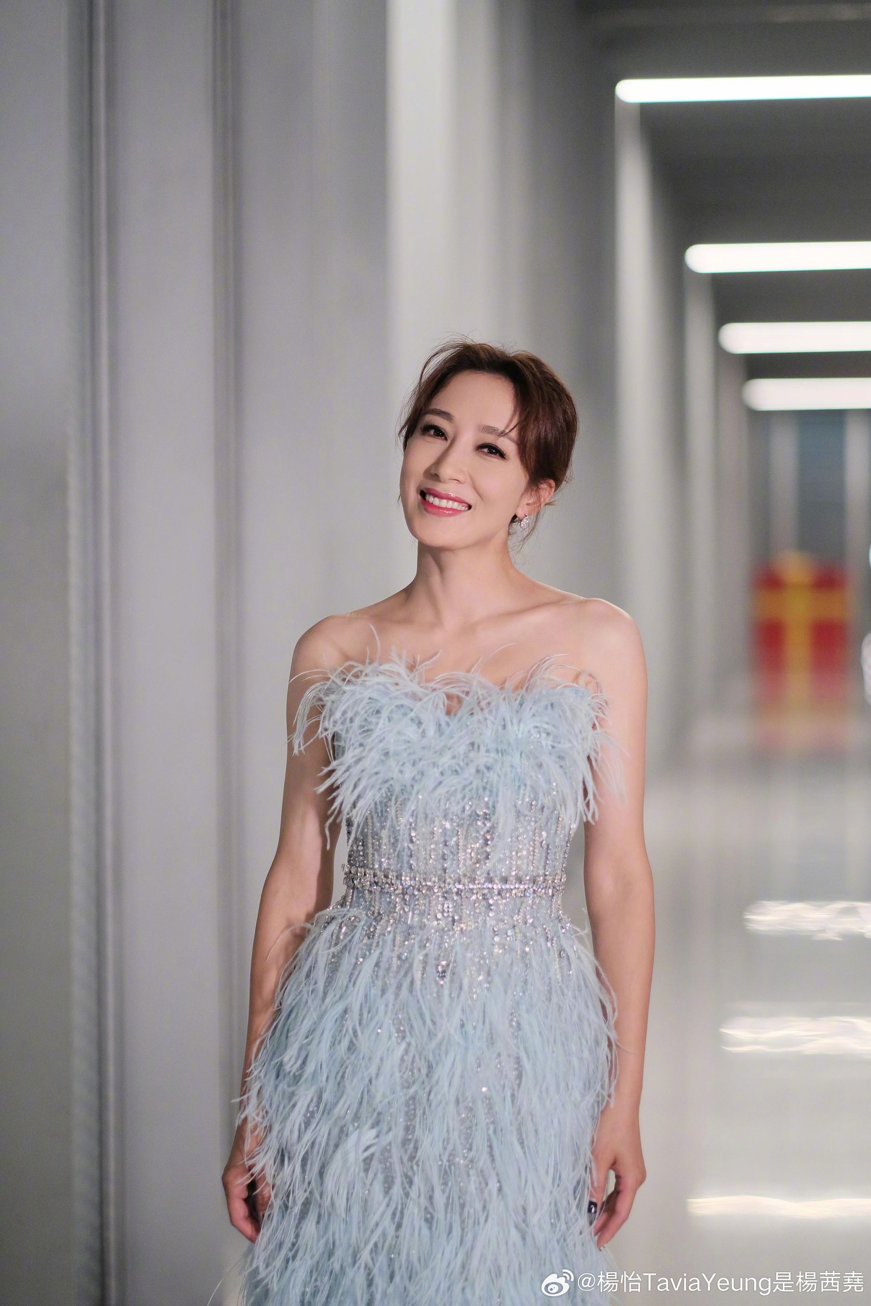 佘诗曼、林峯放罗子溢剧里激吻片段❗杨茜尧拒看大喊:他要跪玻璃🤣