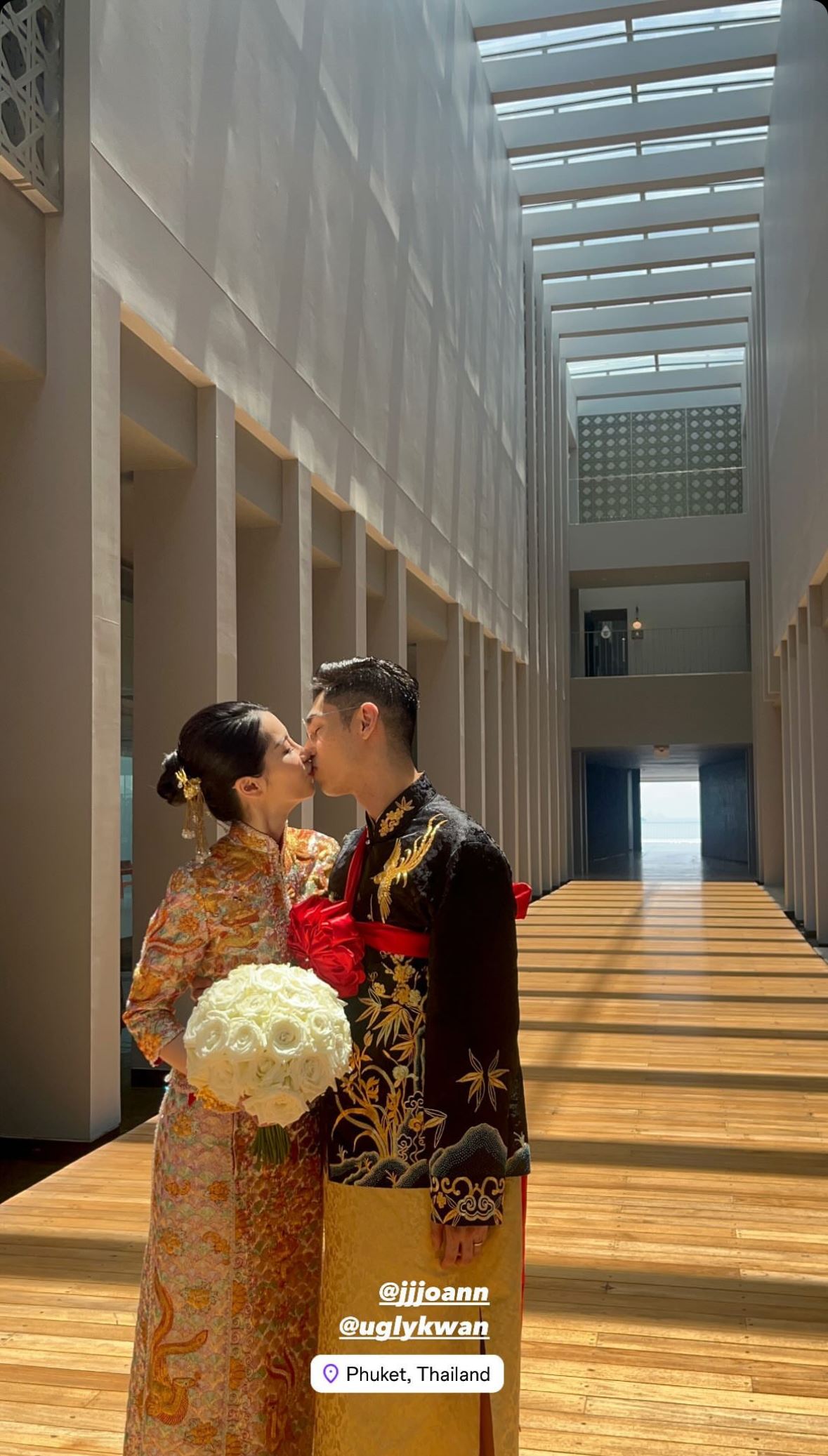 关楚耀普吉岛补办婚礼💒新人身穿中式马褂和裙褂跟足传统行中式婚礼💗