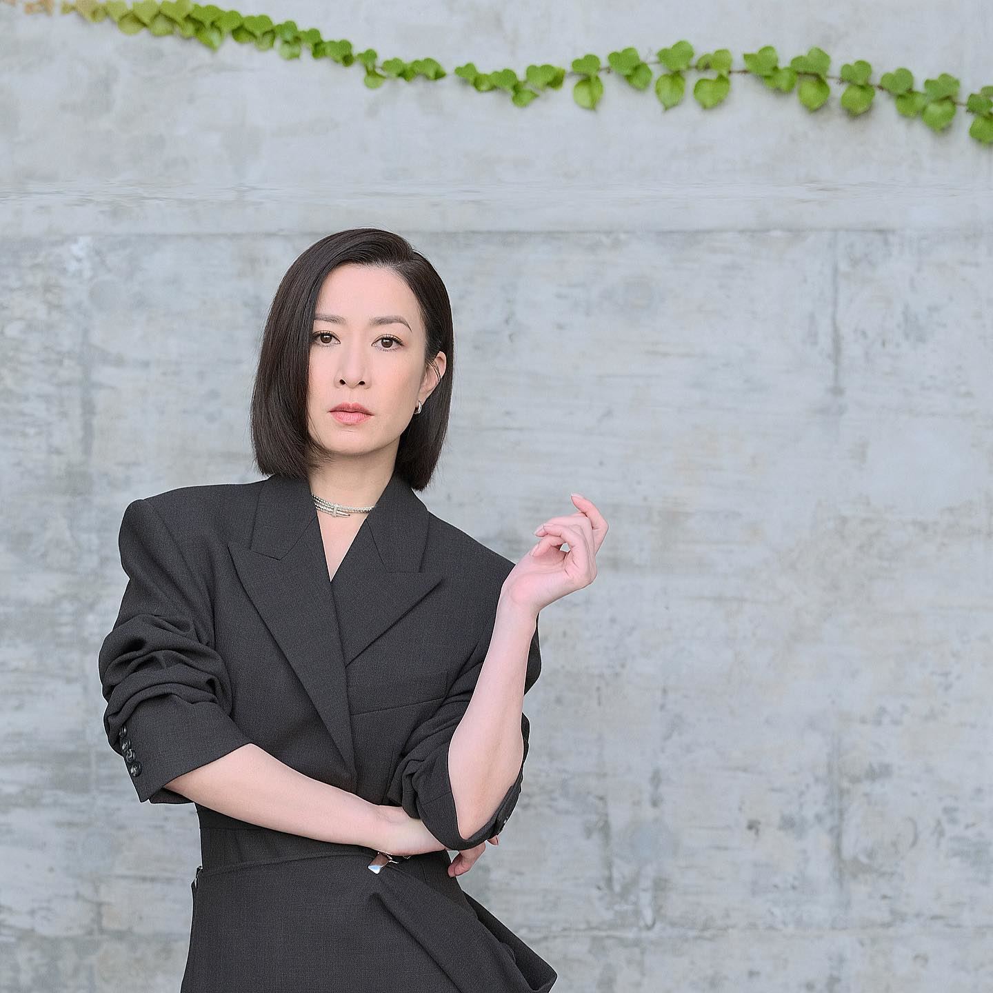 佘诗曼暂不演女强人原因曝光❗连播三部剧人设造型很相似⚡️