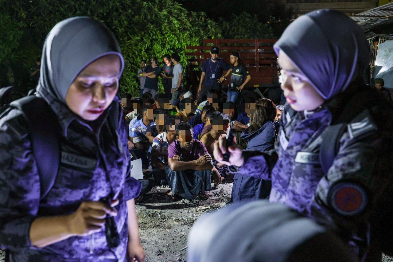 guna tanah kosong bina rumah ‘haram’ rohingya, siap jual minyak paket subsidi