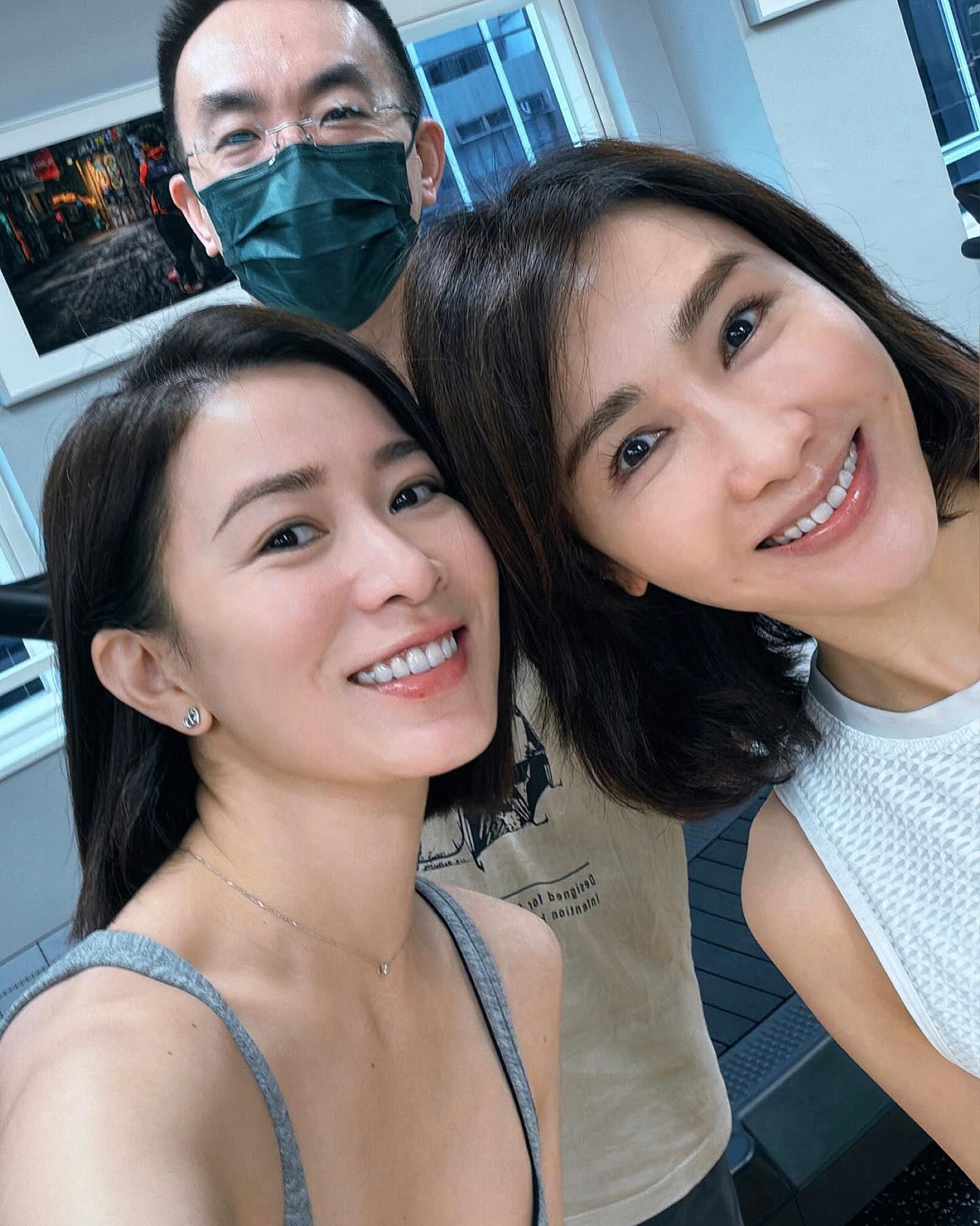 佘诗曼、黎姿同框合照❗你最喜欢她们合作的哪一部剧集你最喜欢她们合作的哪一部剧集🔥