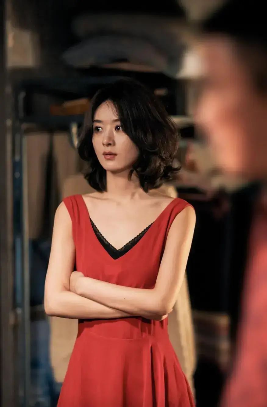 🎬电影《浴火之路》热映中❗赵丽颖踏上寻子复仇之路🔥